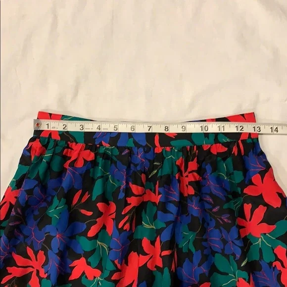 90’s Vintage The Villager Floral Skirt - Picture 3 of 5